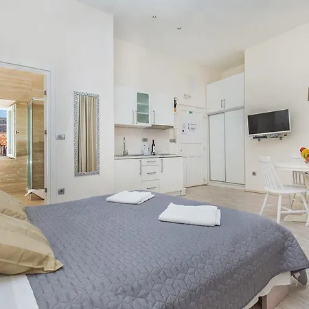 Апартаменты Lausion Apartments