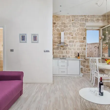 Lausion Apartments Апартаменты *