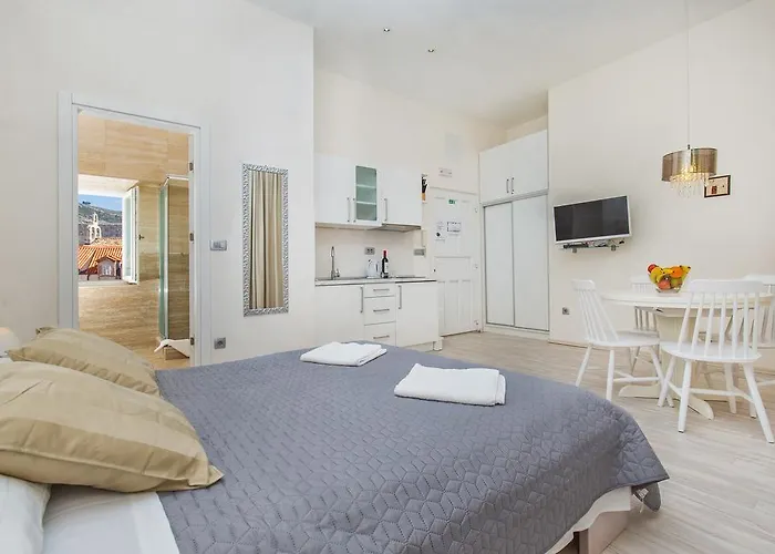 アパート ラウズィオン