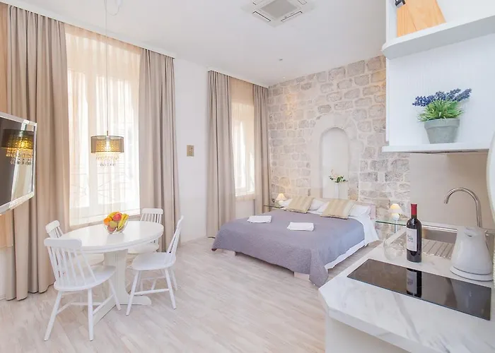 ラウズィオン アパート ドゥブロブニク